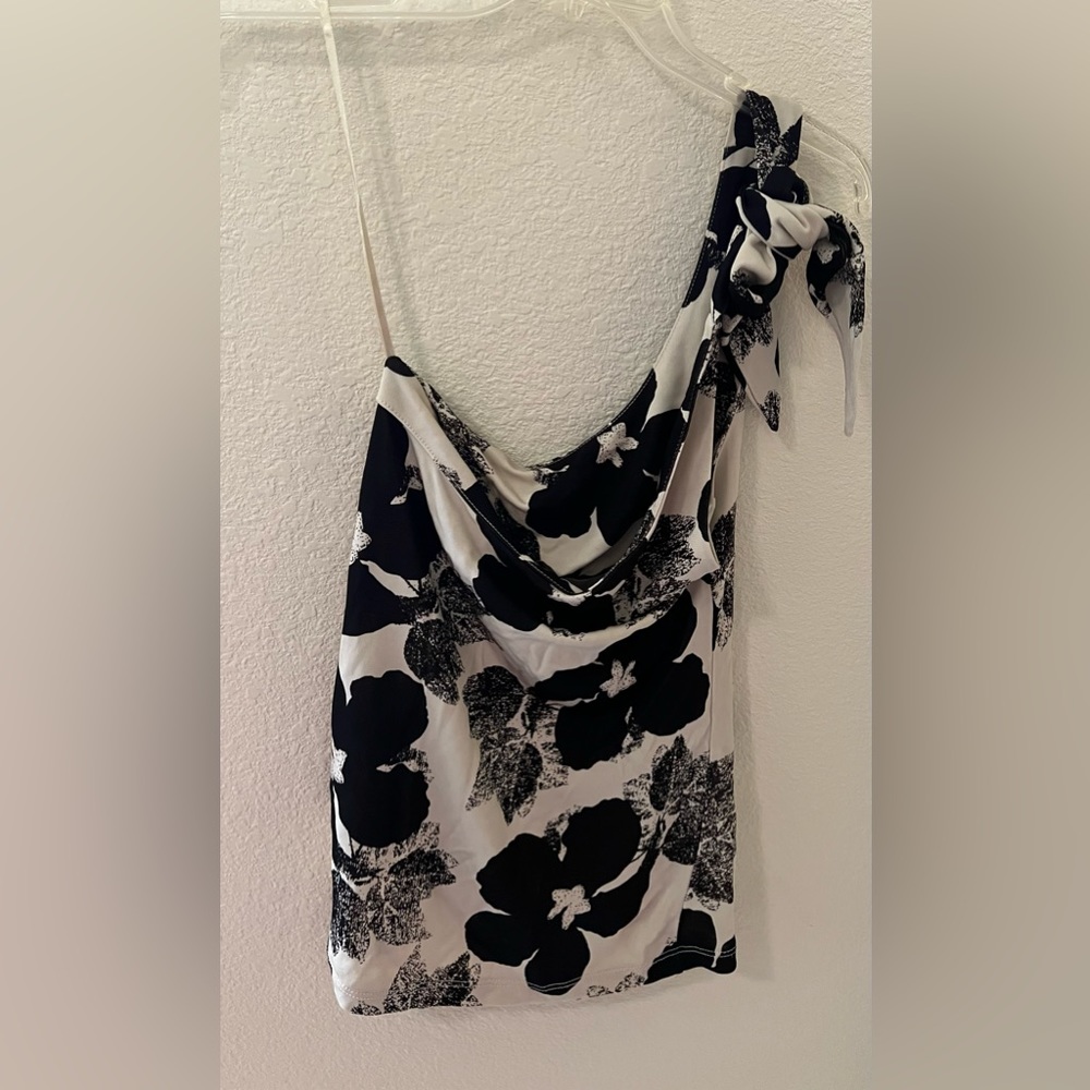Banana Republic One Shoulder Size XS - Picture 2 of 3